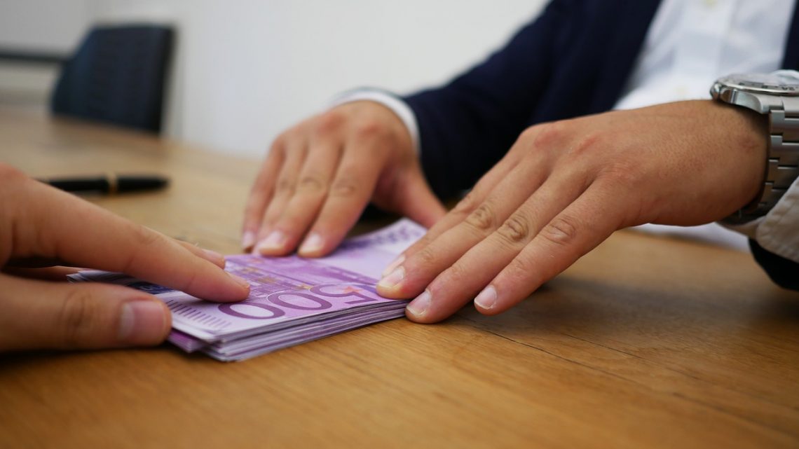 Ouvrir un compte bancaire quand on est jeune